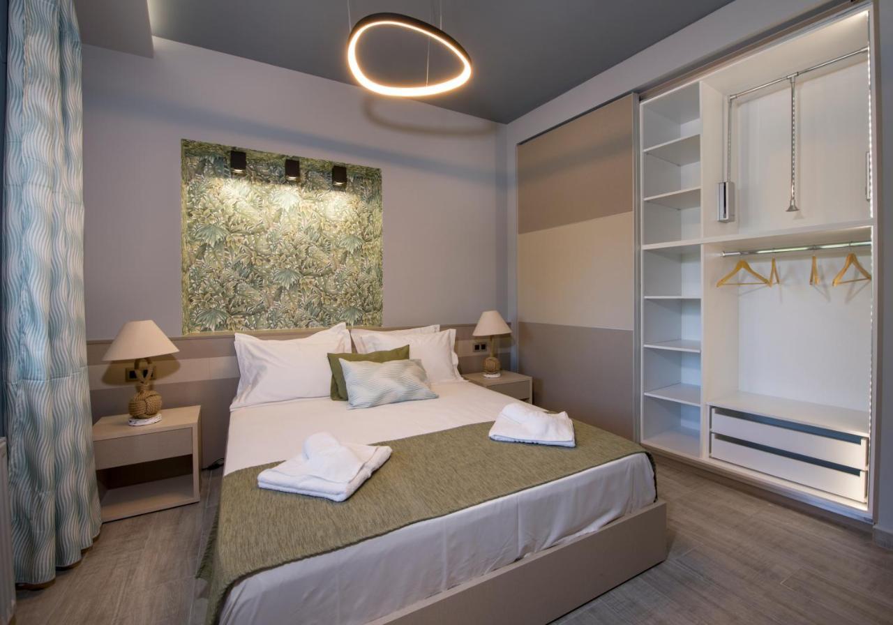 Rena'S Luxury Apartment With Free Private Parking Khania Eksteriør bilde